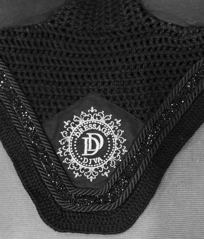 The Dressage Diva Soundproof Bonnet Embryoid silver logo & crushed crystals